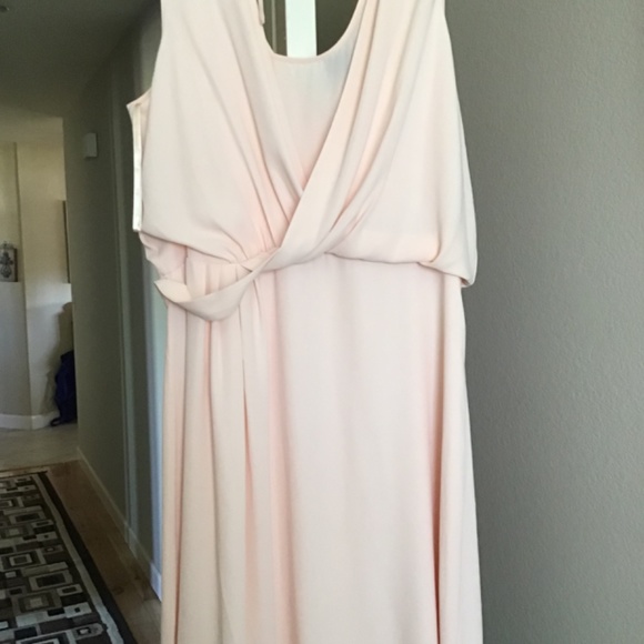 Woman’s dress - Picture 2 of 2